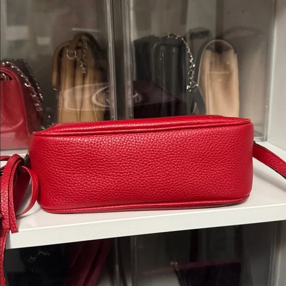 Gucci Soho Red Pebbled Leather Crossbody Bag with tassel - Picture 4 of 11